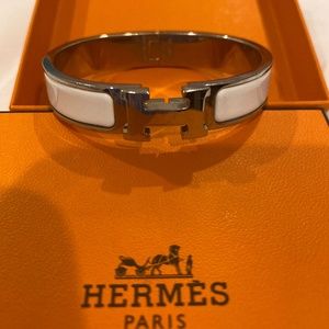 White Hermes clic bracelet PM